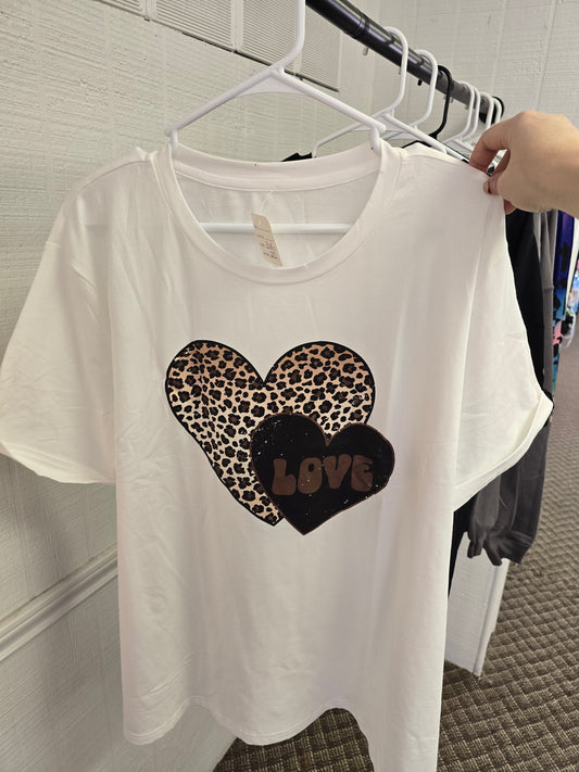 Cheetah love tee